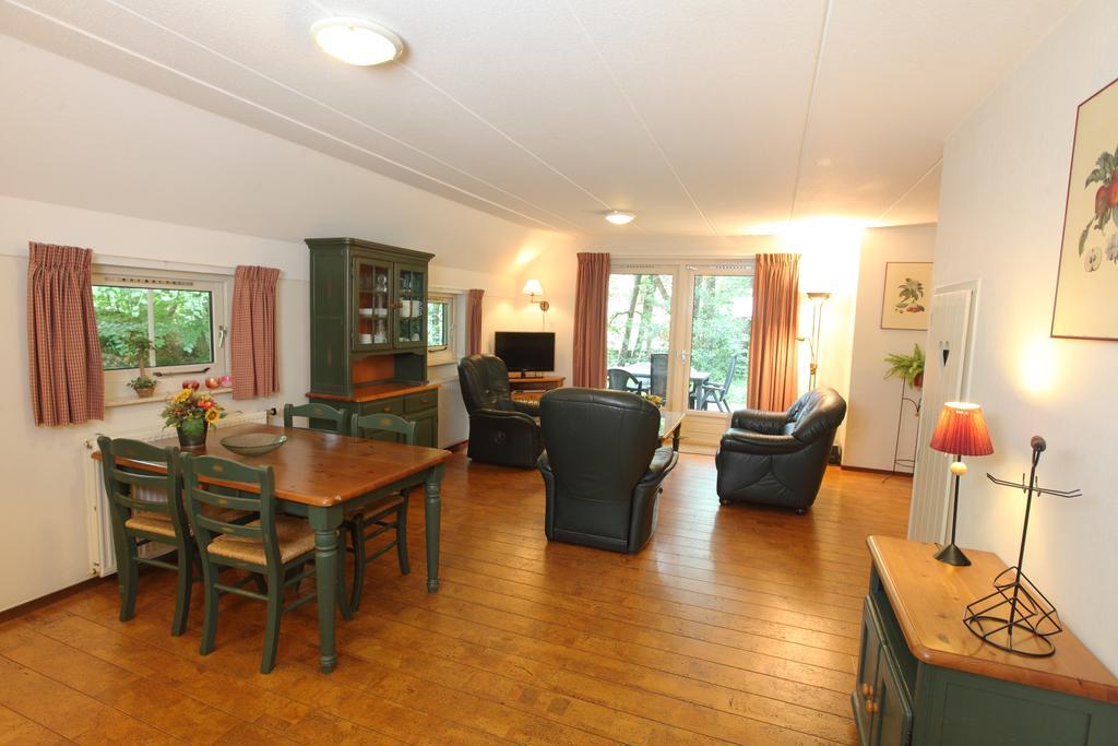 Hotel Natuurpark De Witte Bergen Rouveen Zimmer foto